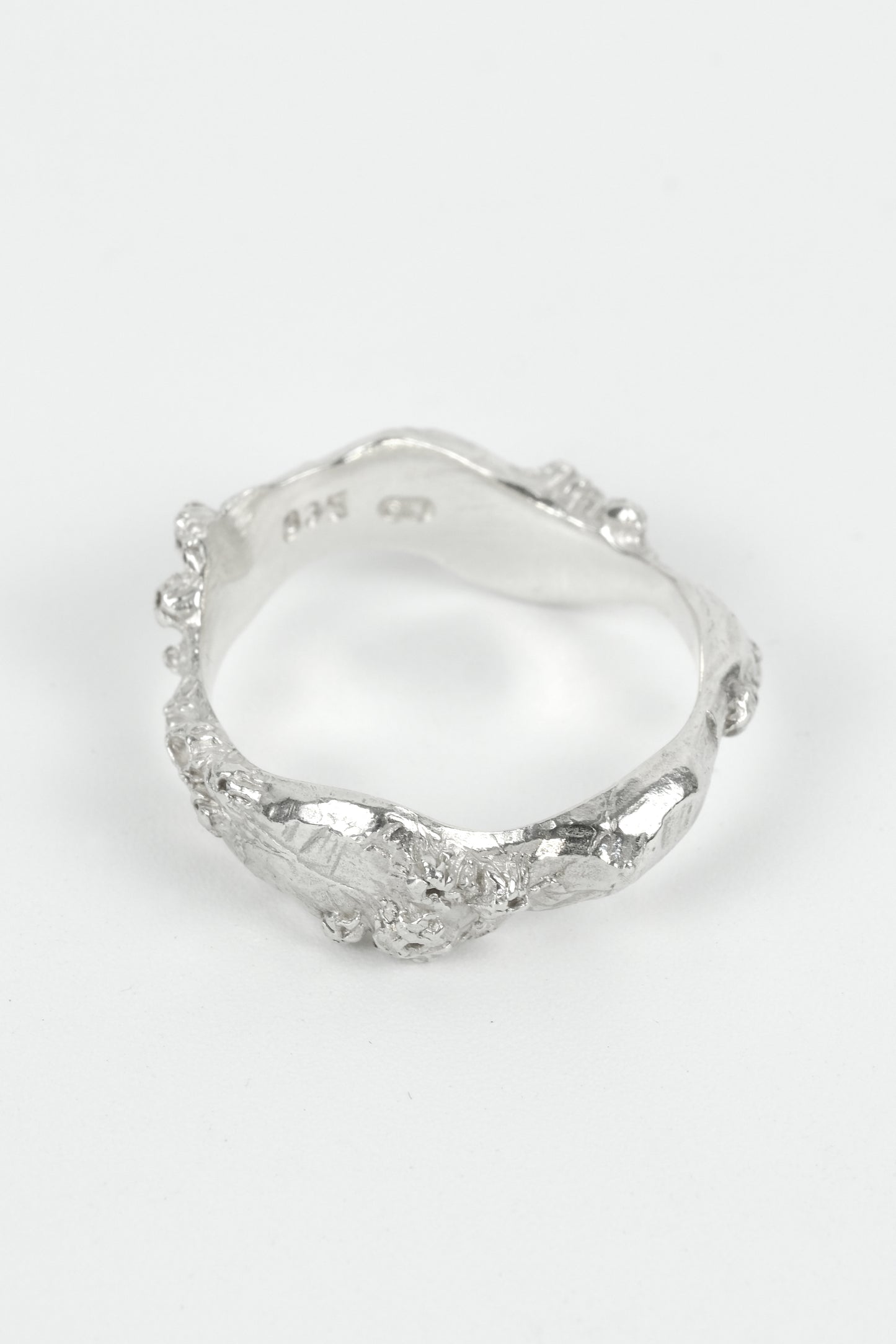 Billowed Cirripedia Ring