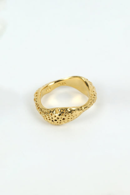 Billowed Porifera Ring