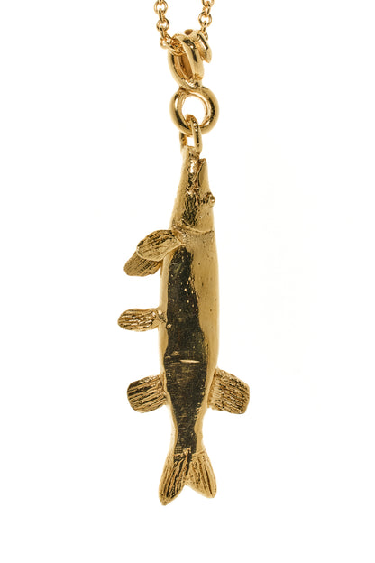 Sander Anhänger, 8 g, 16 x 57 x 8 mm, gold-plattiert in Form eines Zanders, handmodelliert 