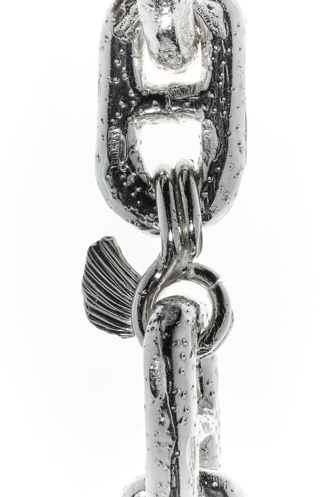 Schwere Ankerketten, handgefertigter Zander-Karabiner – Verbindung zwischen Mensch und Meer, aus recyceltem Sterling Silber handgefertigte Oberflächentextur